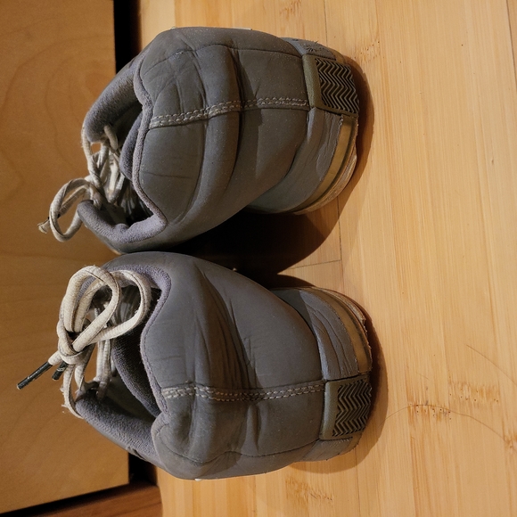 Nike Air Jordan TE² sneakers shoes Mens size US10 grey/white - Picture 10 of 10